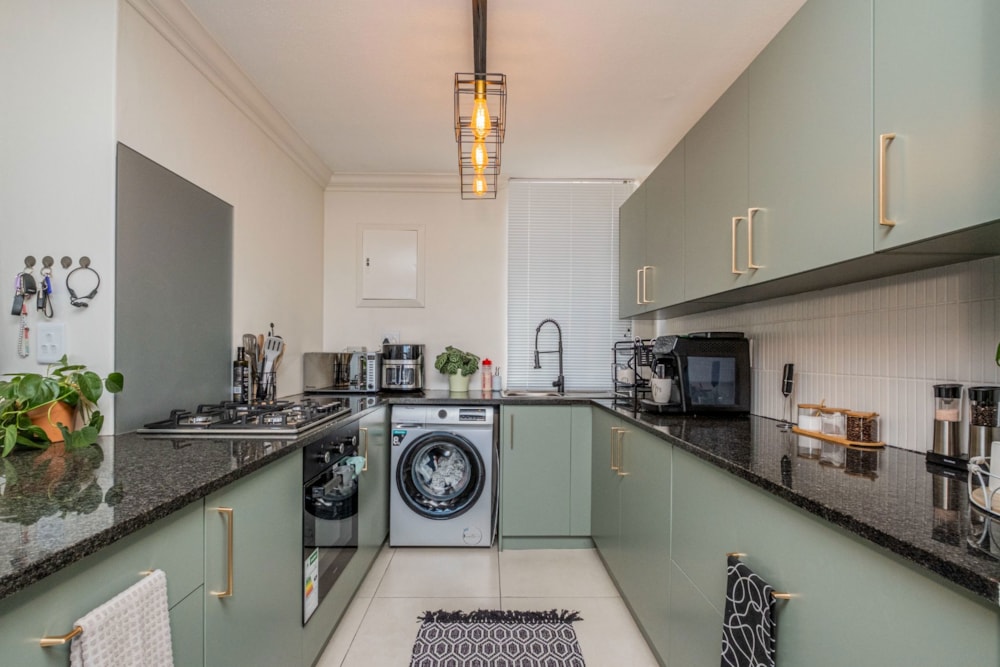 Penthouse apartment sold in Tygervalley Waterfront - DBV1689976