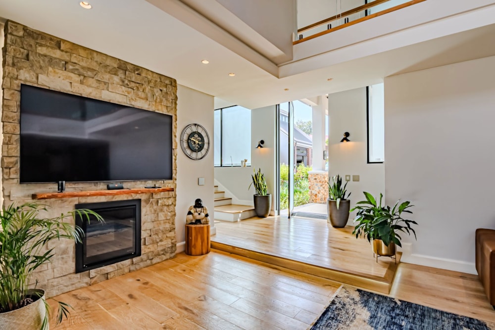 House sold in Southdowns Estate - CN1690579