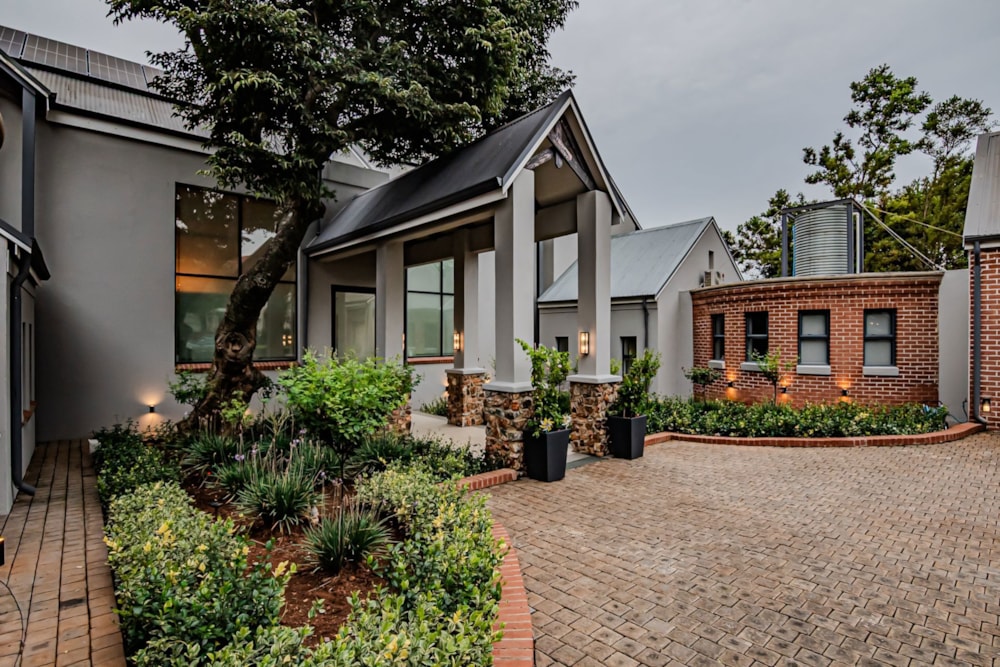 House sold in Southdowns Estate - CN1690579