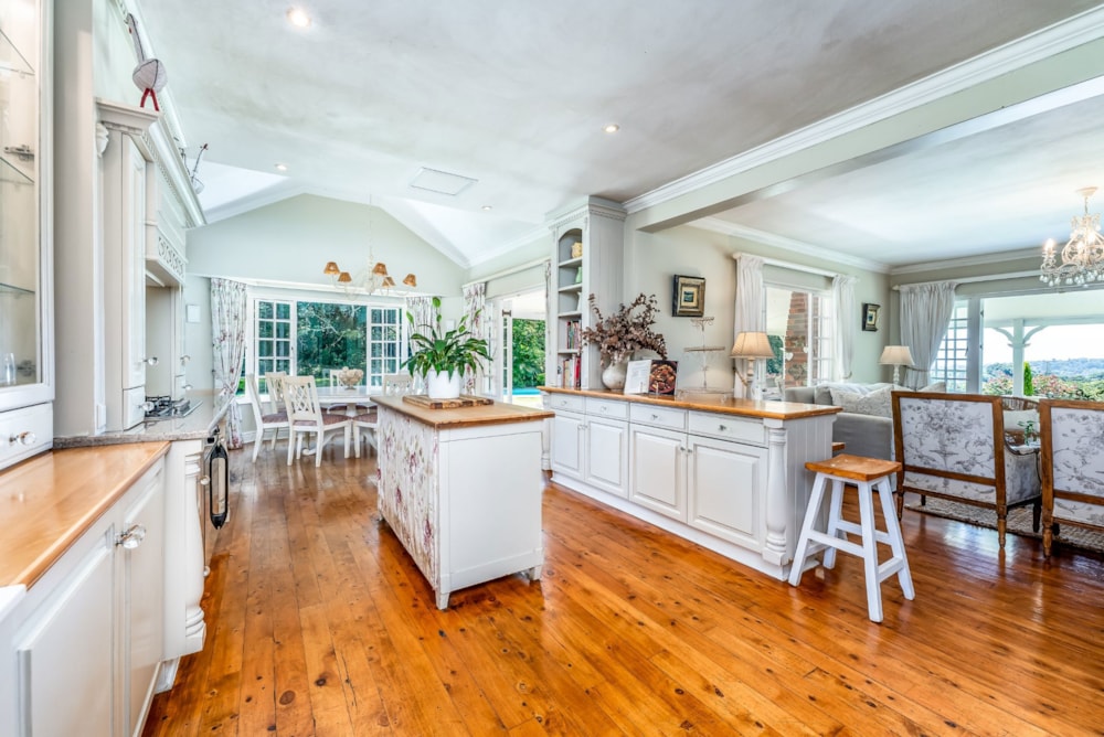 Double-storey house sold in Everton - 1KF1689198