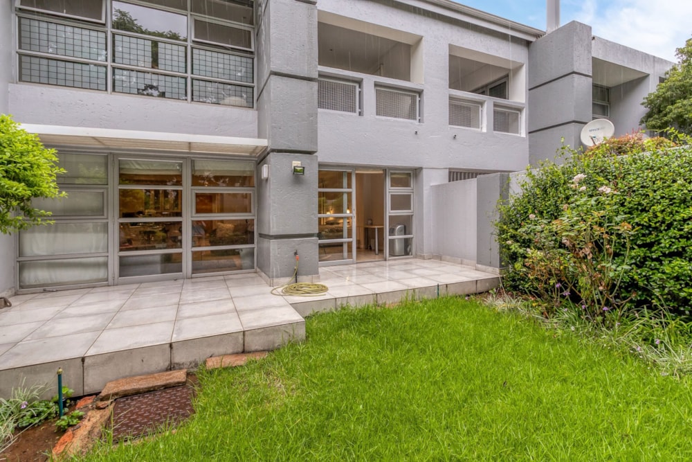 Apartment for sale in Oaklands, Johannesburg - HP1691155 Apartment for sale in Oaklands, Johannesburg - HP1691155