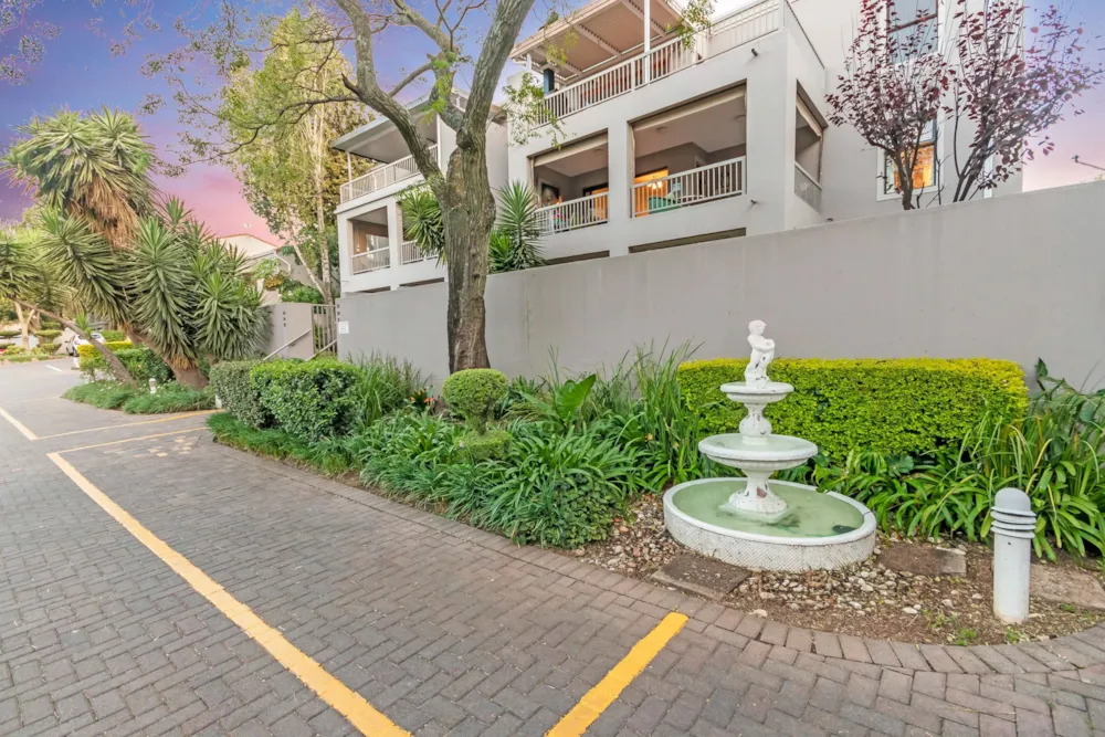 Apartment sold in Oaklands, Johannesburg - HP1690293 Apartment sold in Oaklands, Johannesburg - HP1690293
