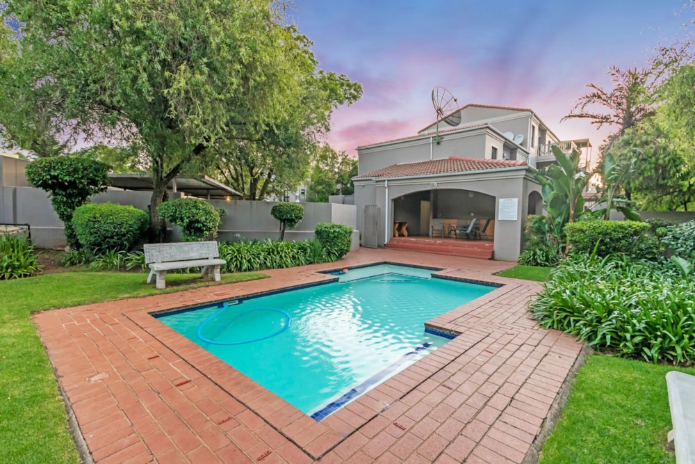 Apartment sold in Oaklands, Johannesburg - HP1690293