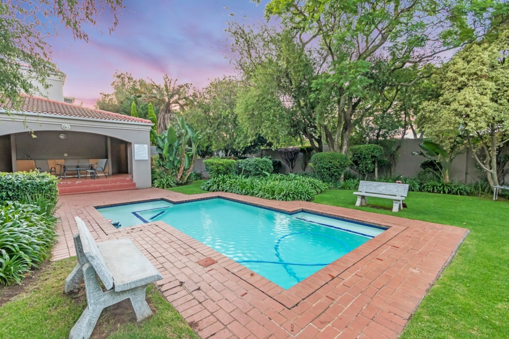 Apartment sold in Oaklands, Johannesburg - HP1690293