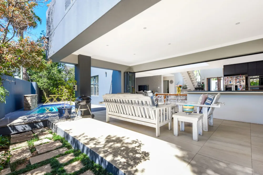 Cluster sold in Sandown, Sandton - HP1689159