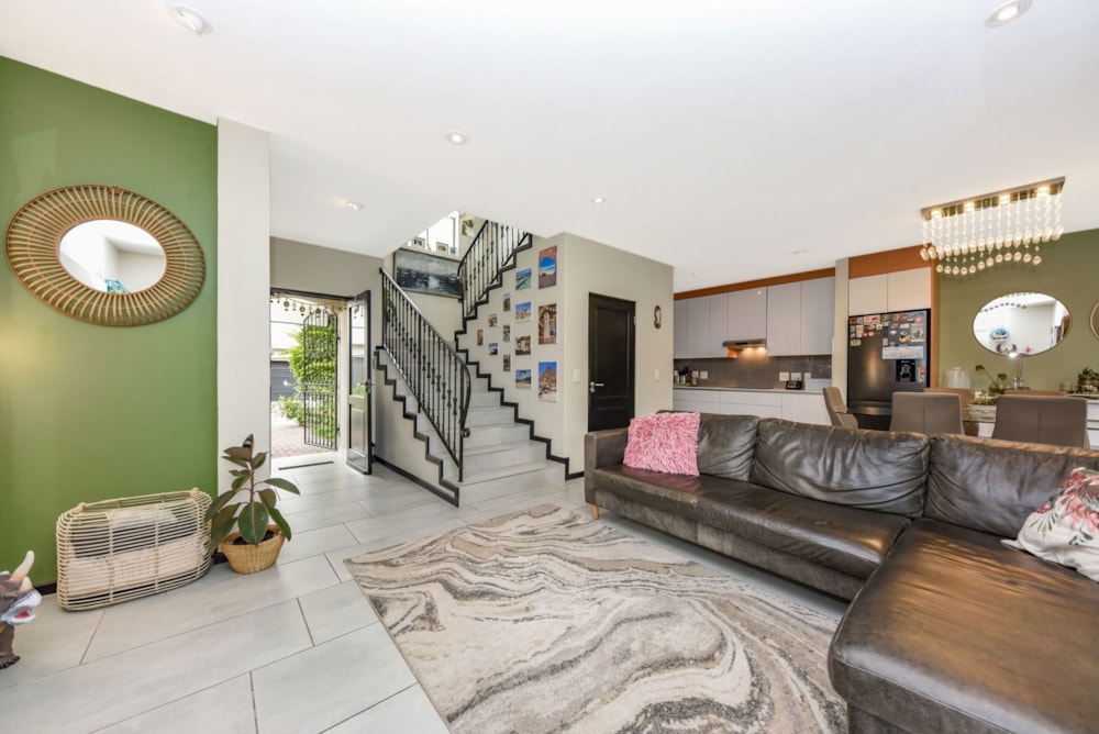 Cluster for sale in Sandown, Sandton - HP1689378 Cluster for sale in Sandown, Sandton - HP1689378