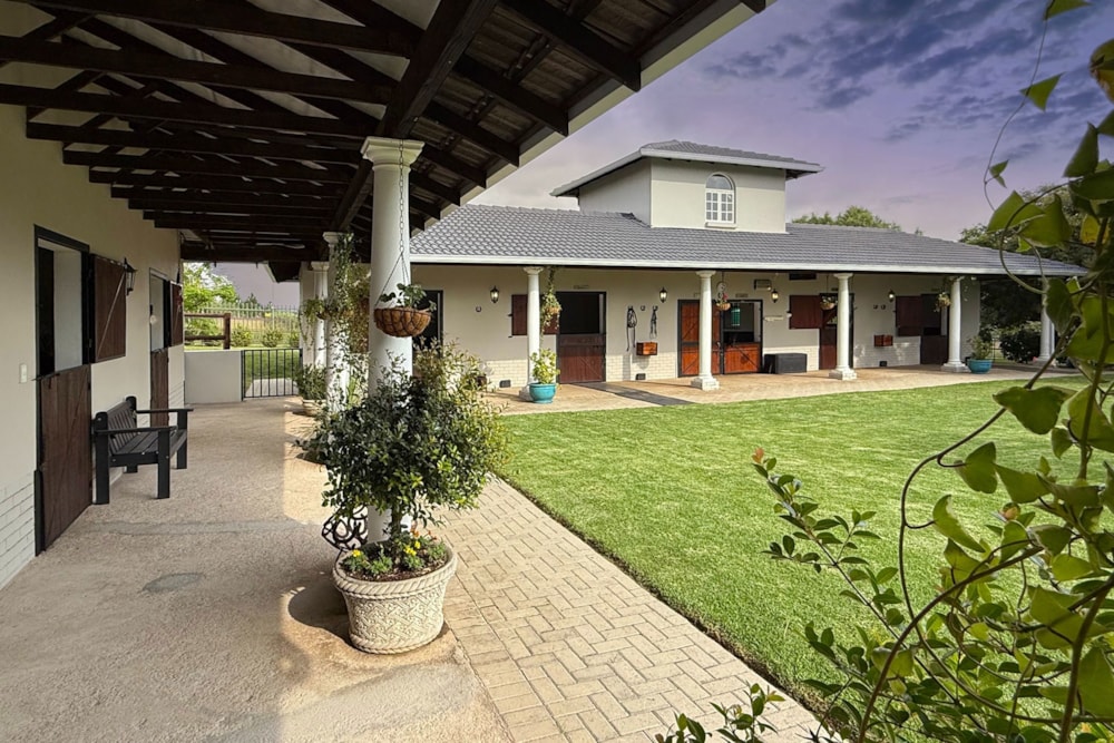 Double-storey house sold in Saddlebrook Estate - MR1691615 Double-storey house sold in Saddlebrook Estate - MR1691615