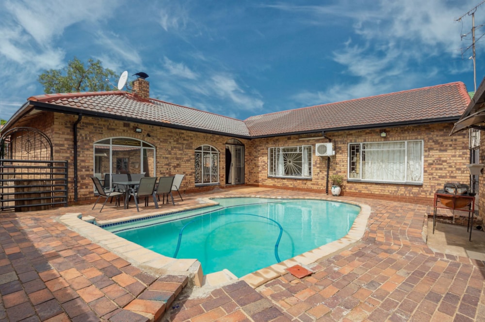 House sold in Lenasia South - 1GV1691849 House sold in Lenasia South - 1GV1691849