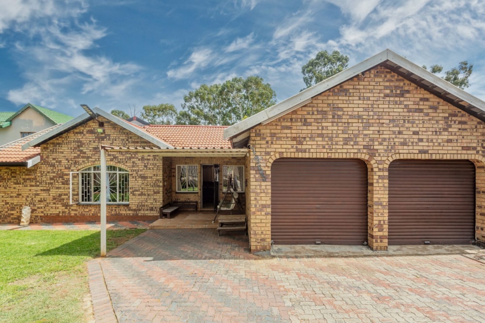 House sold in Lenasia South - 1GV1691849 House sold in Lenasia South - 1GV1691849