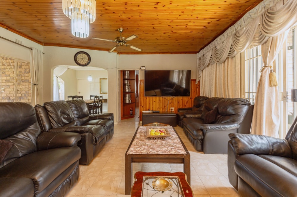 House sold in Lenasia South - 1GV1691849 House sold in Lenasia South - 1GV1691849