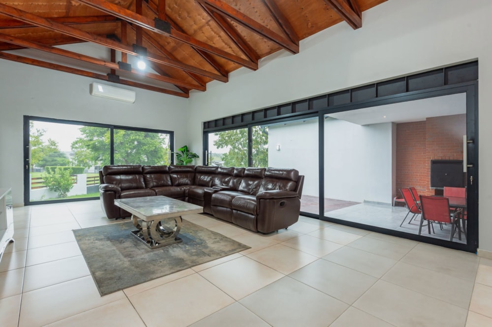 House to rent in Copperleaf - 1CU1719632 House to rent in Copperleaf - 1CU1719632