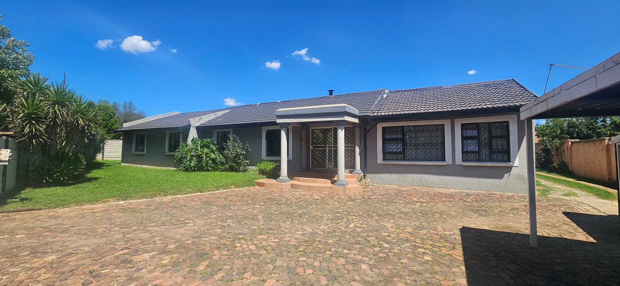 House for sale in Sherwood Gardens - 1BJ1714045