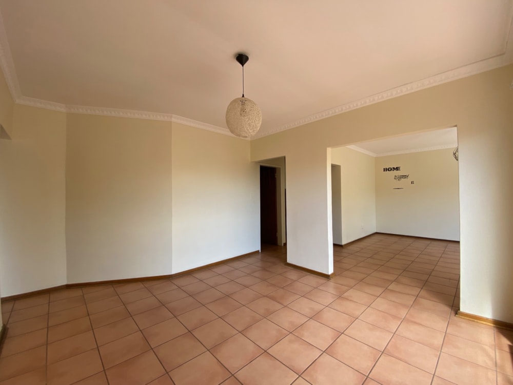 Townhouse for sale in Langenhovenpark - 1BX1713018 Townhouse for sale in Langenhovenpark - 1BX1713018