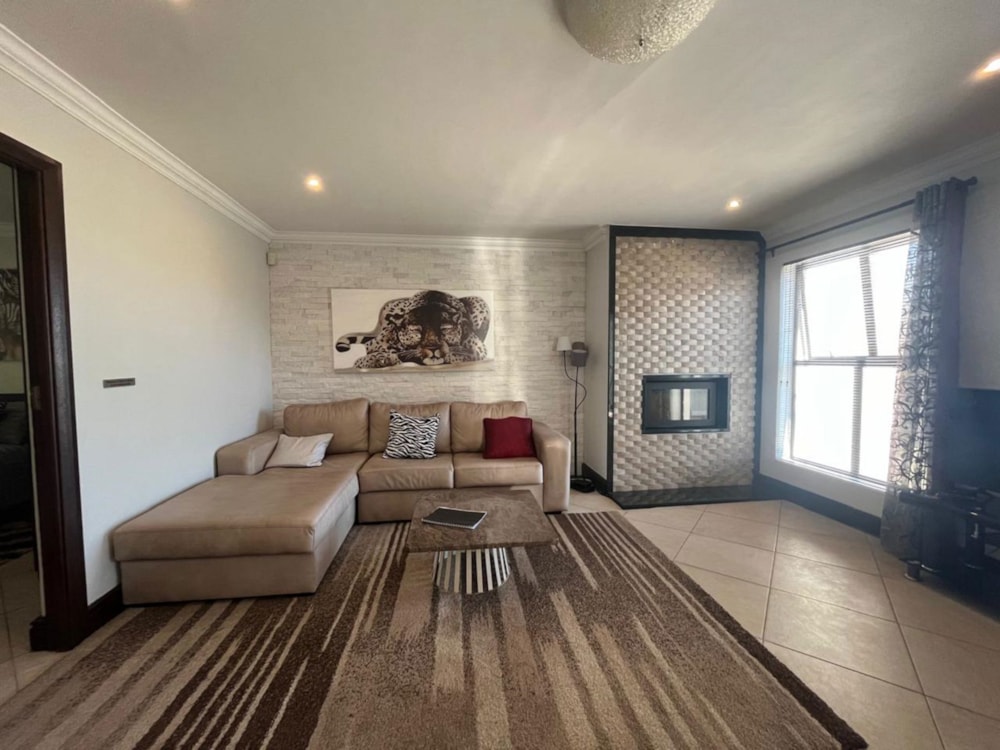 House to rent in Plattekloof - 1PLA1712743 House to rent in Plattekloof - 1PLA1712743