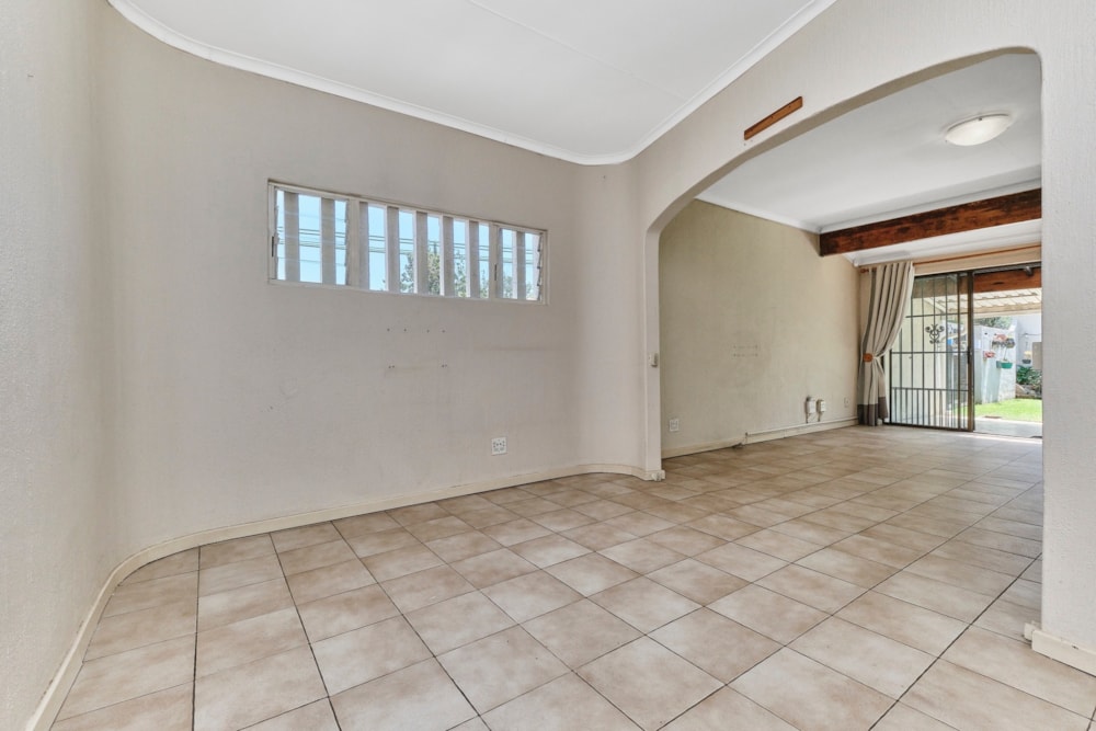 Townhouse sold in River Club, Sandton - HP1693548 Townhouse sold in River Club, Sandton - HP1693548