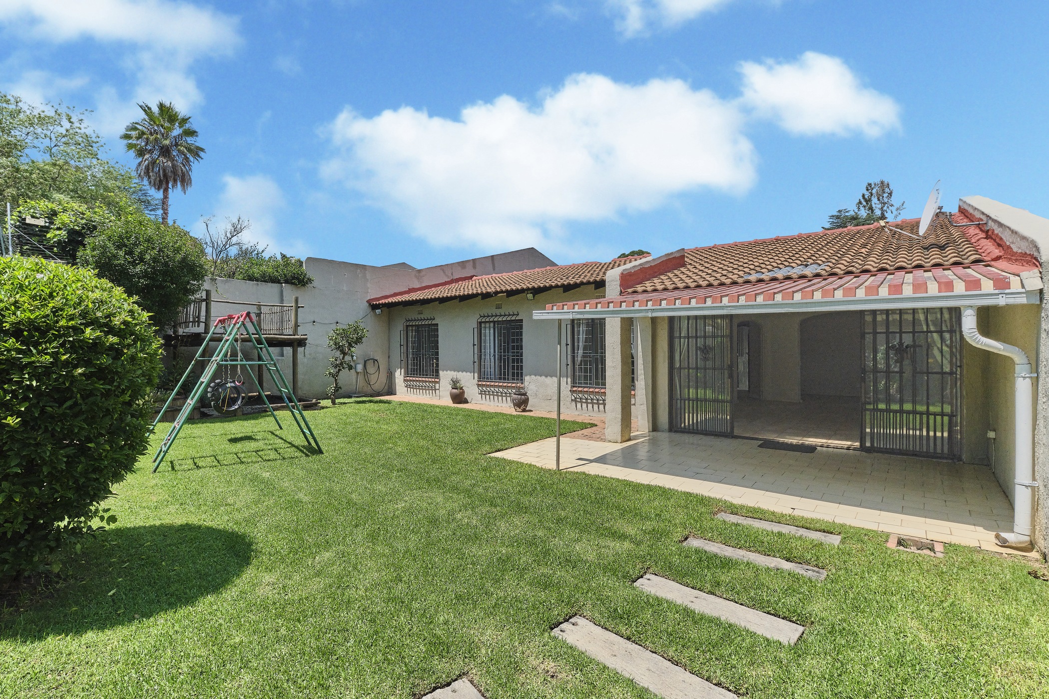 Townhouse sold in River Club, Sandton - HP1693548