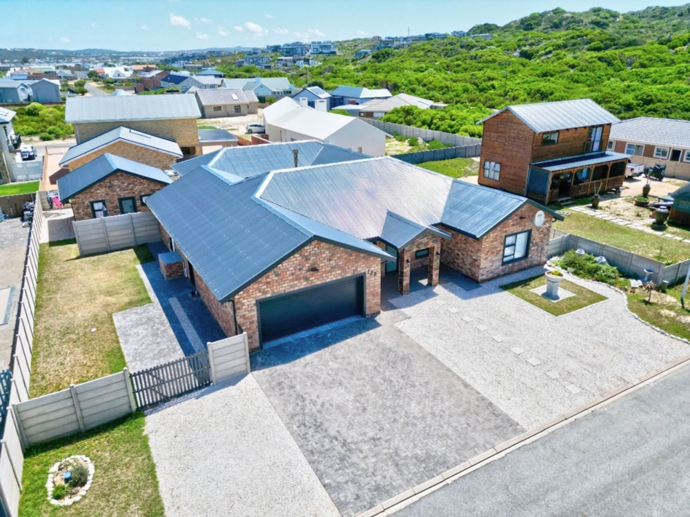 House for sale in Stilbaai East - 1SR1696087 House for sale in Stilbaai East - 1SR1696087