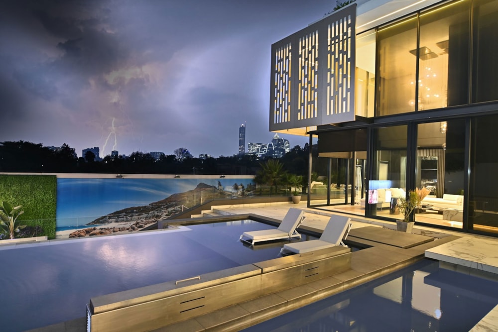 House for sale in Sandhurst - HP1716263