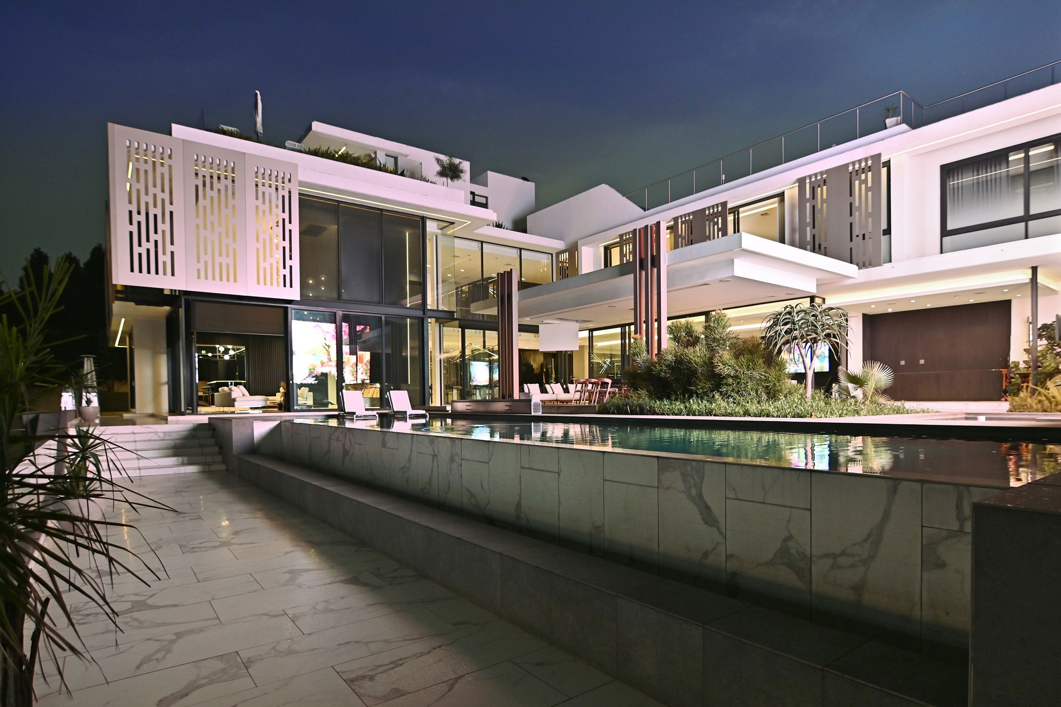 House for sale in Sandhurst - HP1716263