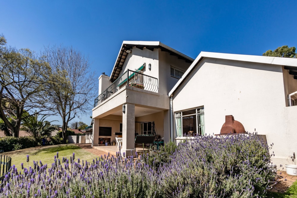 Multi-storey house for sale in Bedfordview - BED1583924 Multi-storey house for sale in Bedfordview - BED1583924