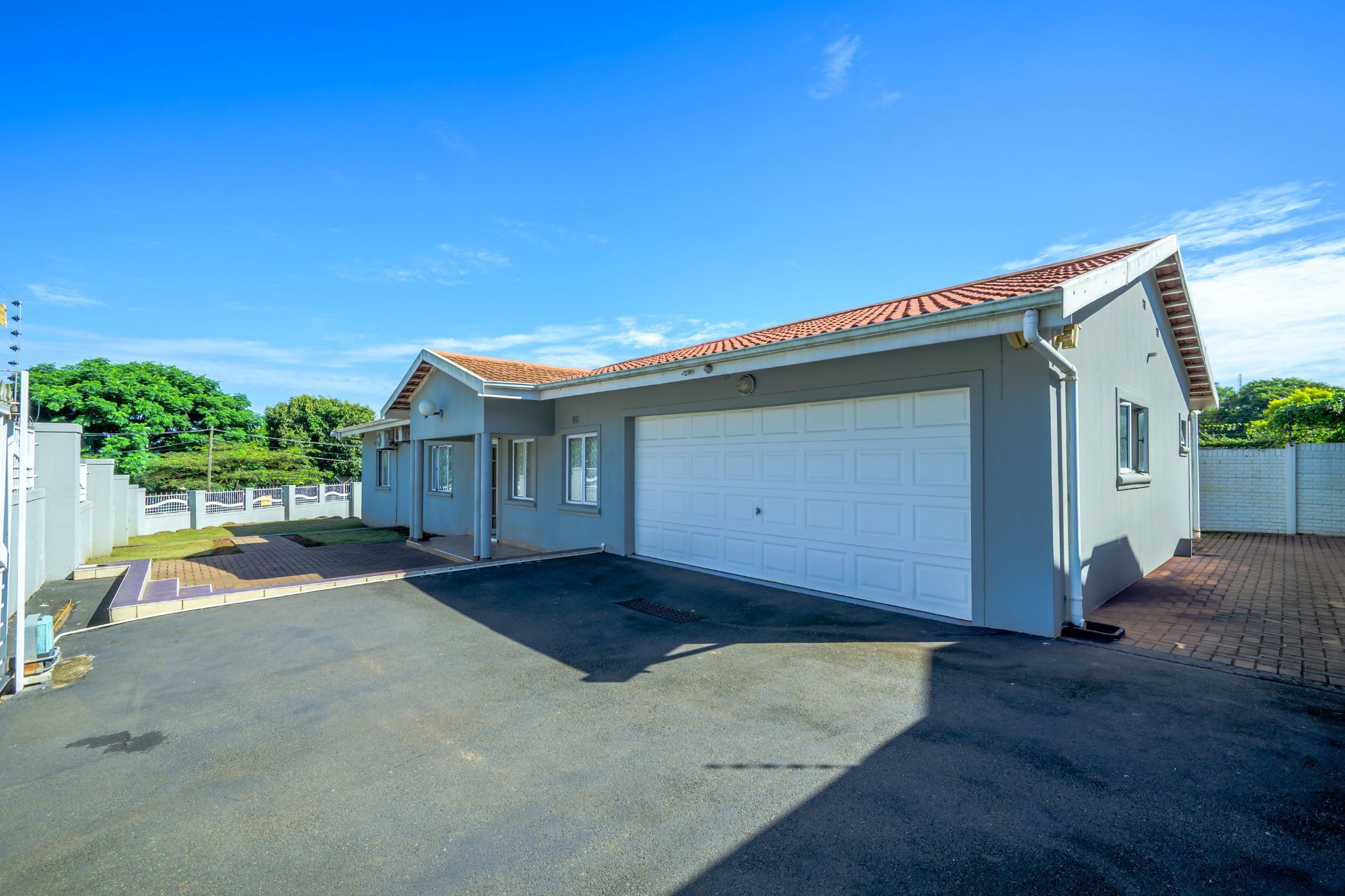 House sold in Durban North - 1ND1692349