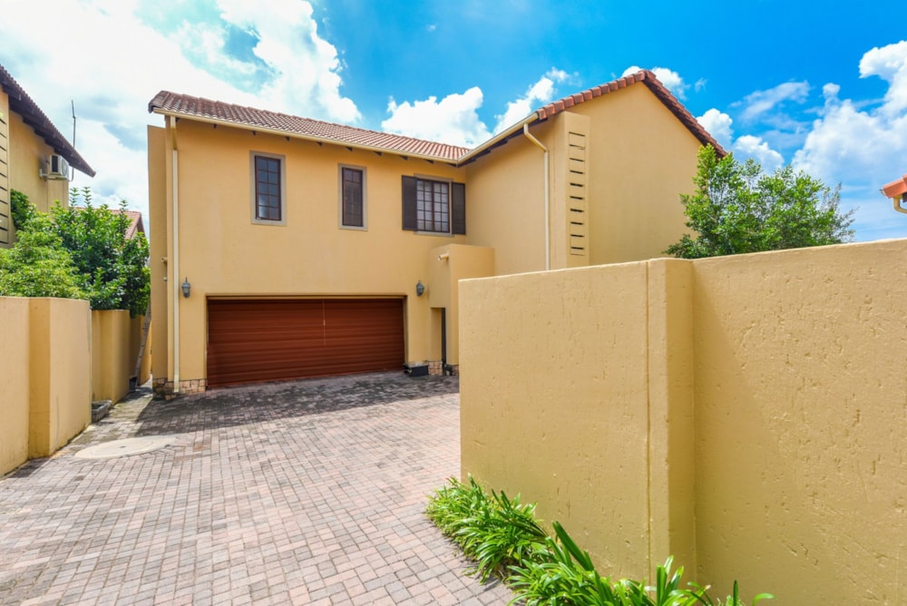 House sold in Broadacres - FW1692824 House sold in Broadacres - FW1692824