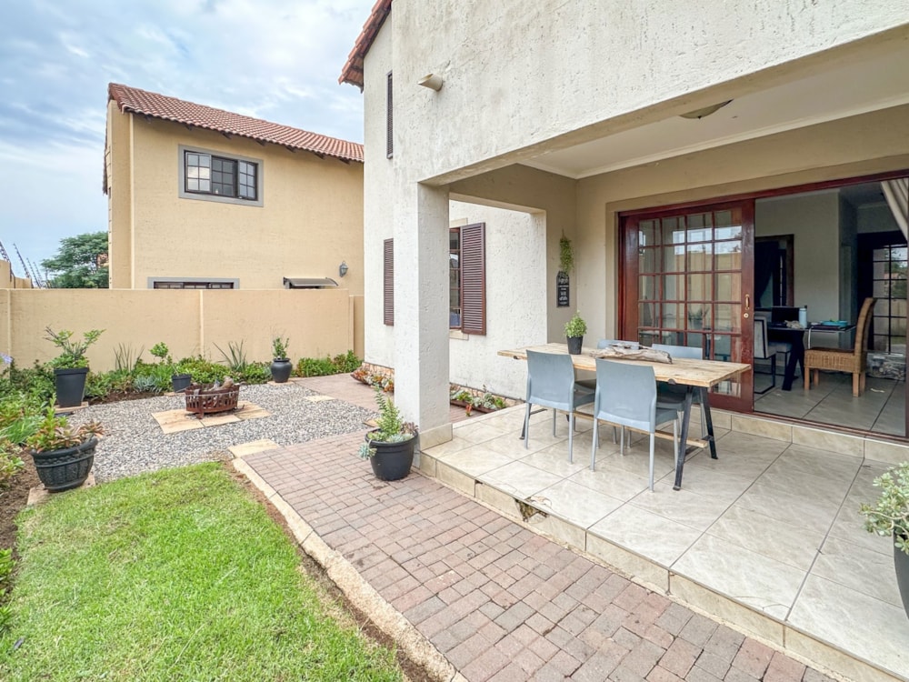 House for sale in Broadacres - FW1693694 House for sale in Broadacres - FW1693694