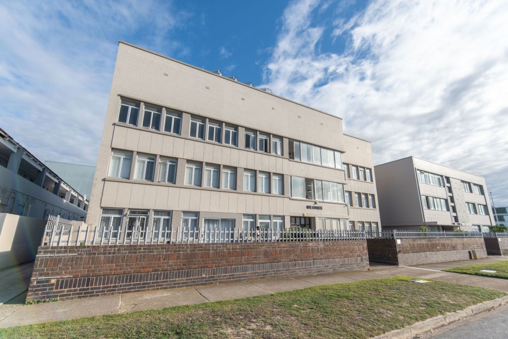 Apartment for sale in Summerstrand - 1PLZ1693740 Apartment for sale in Summerstrand - 1PLZ1693740