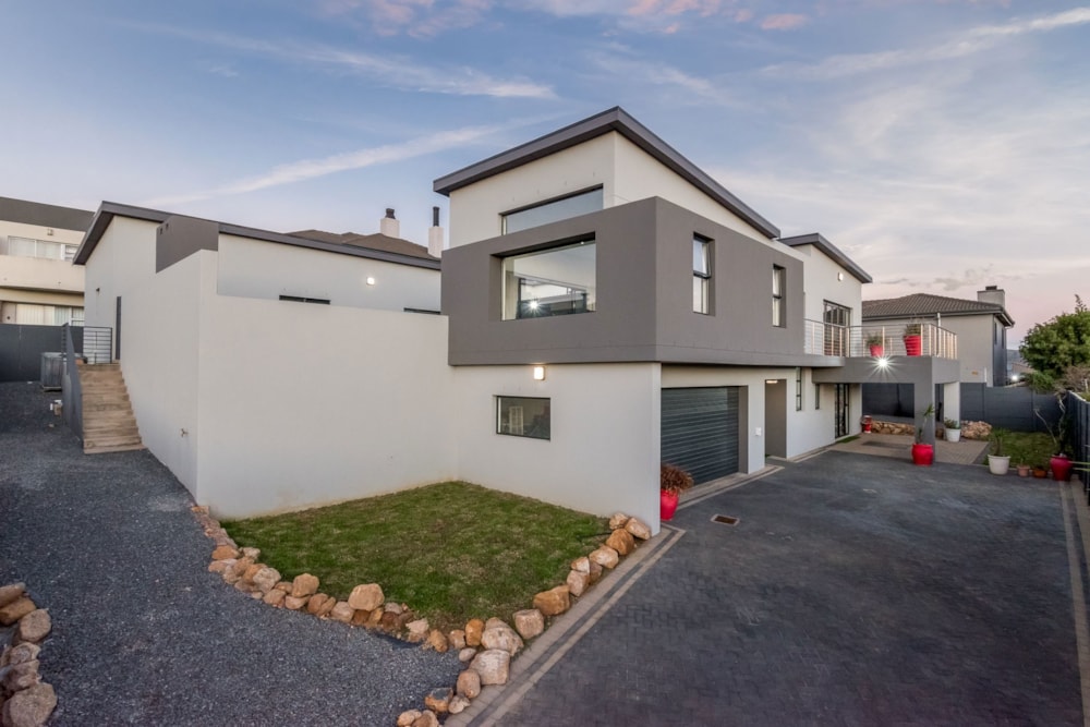 House sold in Protea Heights - 1BC1694643