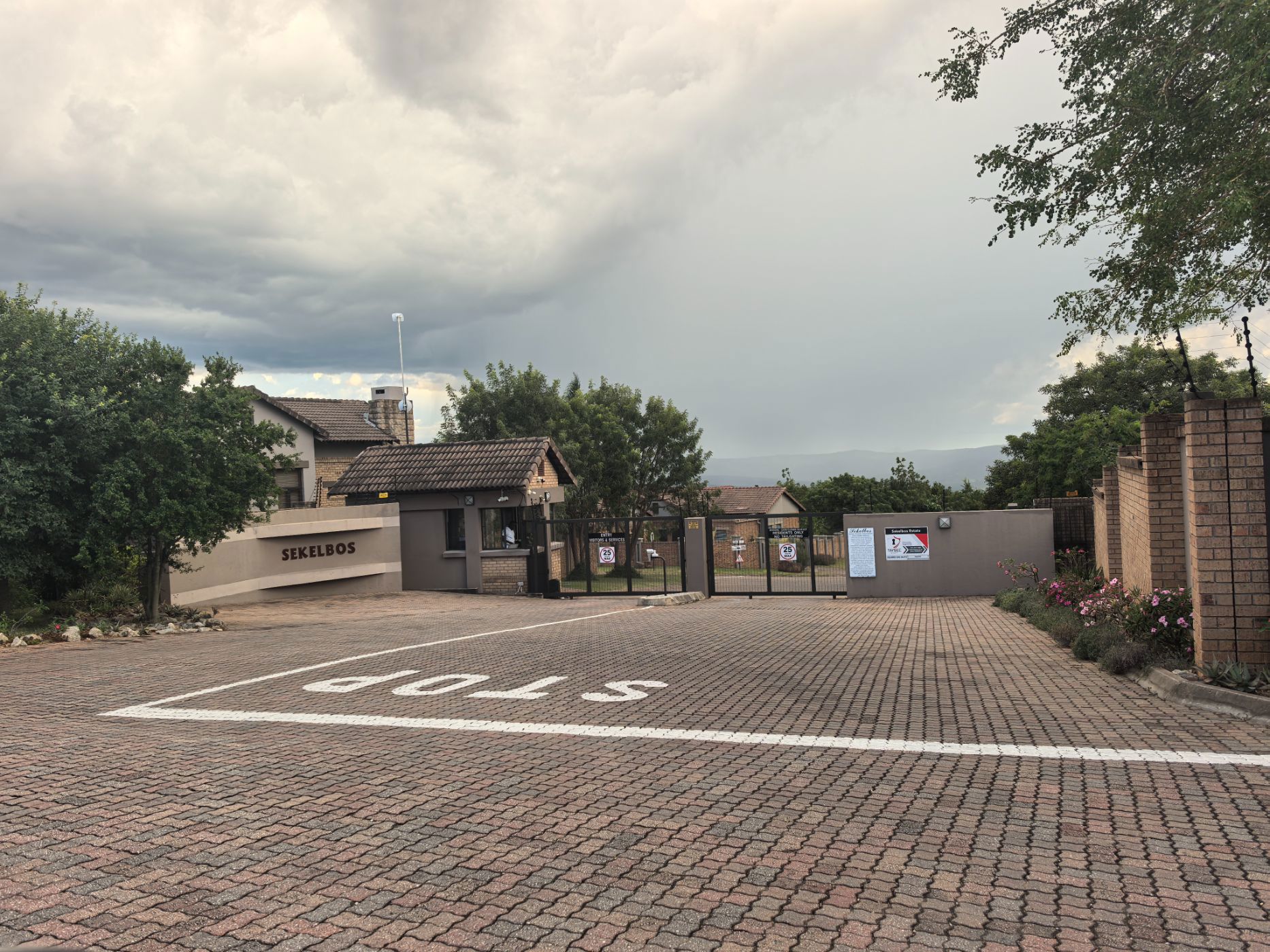 Vacant land for sale in Sonheuwel - 1NS1694020