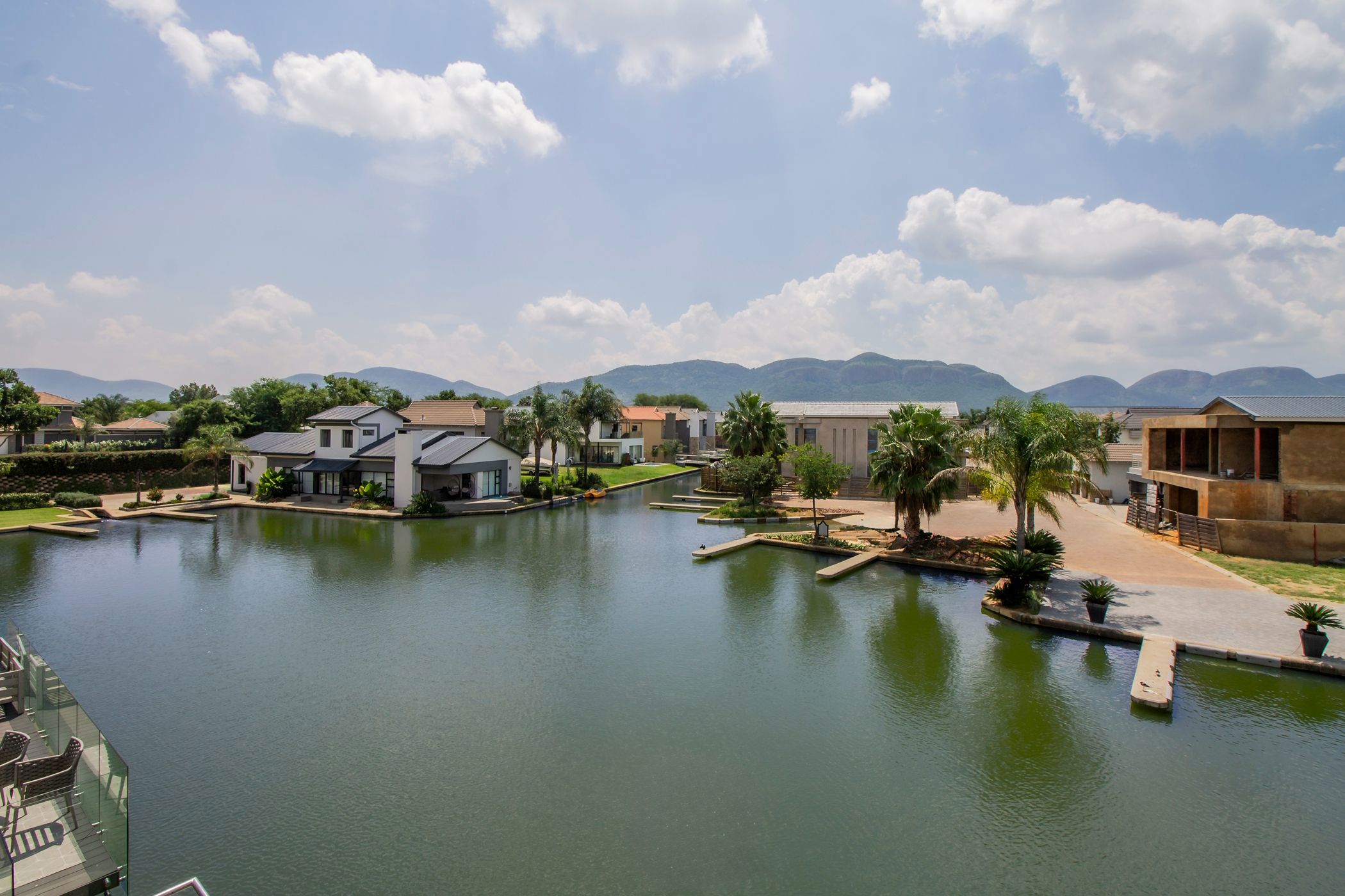 House for sale in The Islands Estate - 1HR1692430