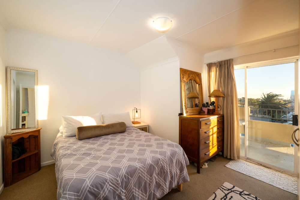 Apartment sold in Whispering Pines - SW1694759 Apartment sold in Whispering Pines - SW1694759