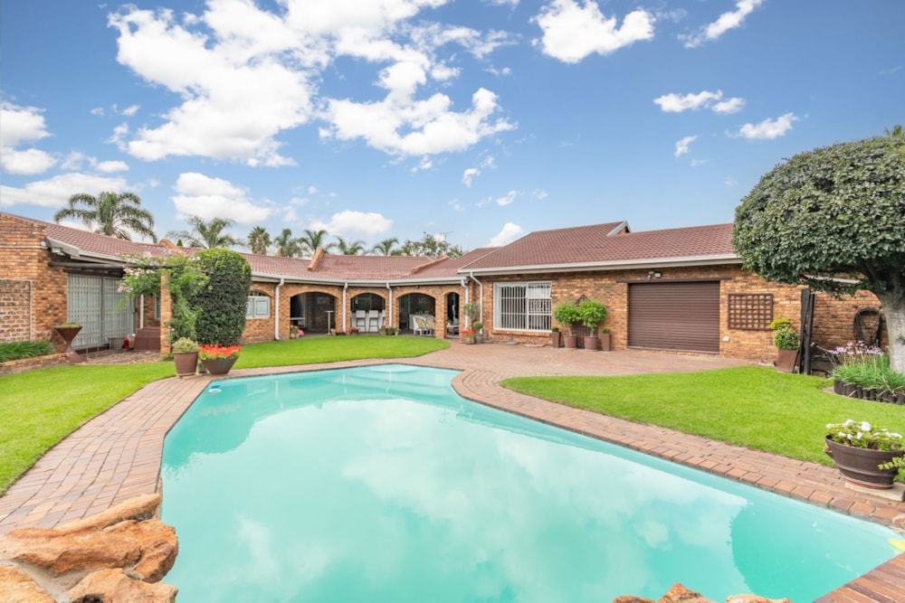 House sold in Sunward Park - BOK1693367 House sold in Sunward Park - BOK1693367