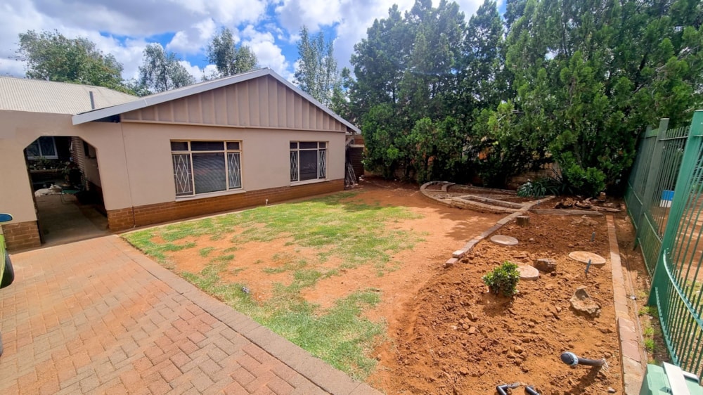 House sold in Uitsig, Bloemfontein - 1BX1695465 House sold in Uitsig, Bloemfontein - 1BX1695465