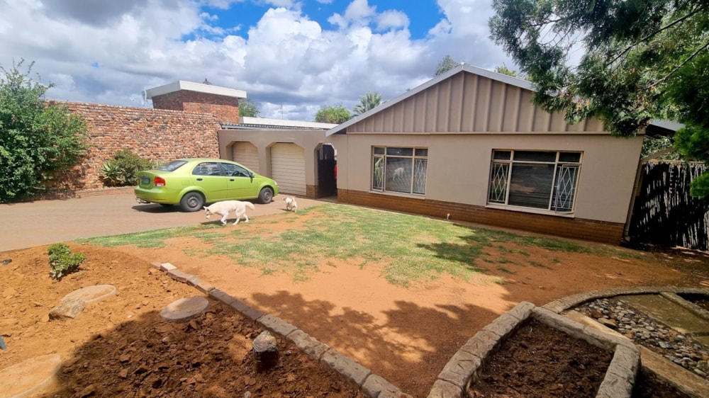 House sold in Uitsig, Bloemfontein - 1BX1695465 House sold in Uitsig, Bloemfontein - 1BX1695465