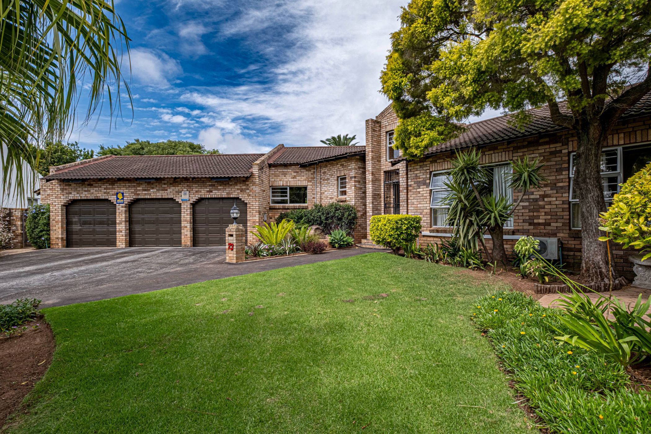 House sold in Beverley Grove - 1PLZ1693179