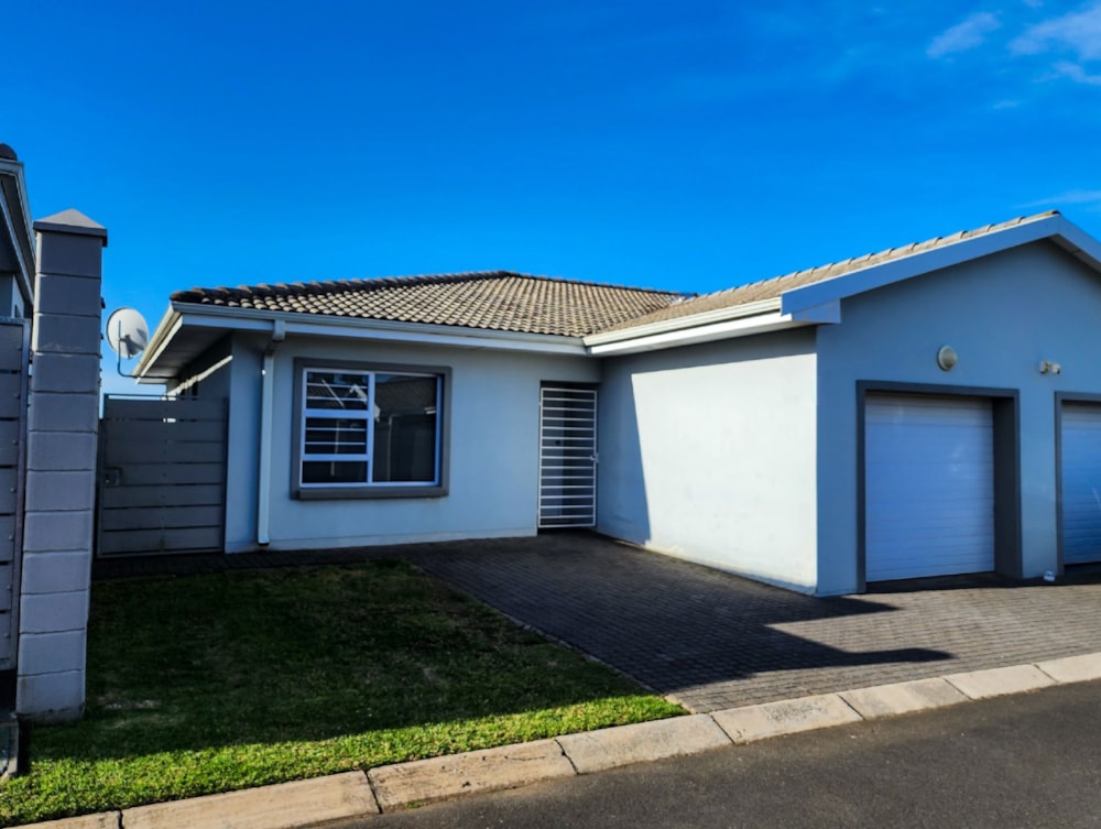 House sold in Gonubie - 1EZ1693605