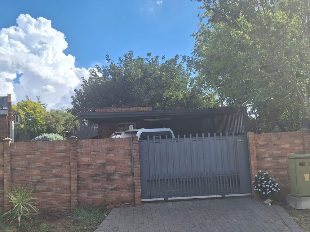 House for sale in Hillsboro - 1BX1694033