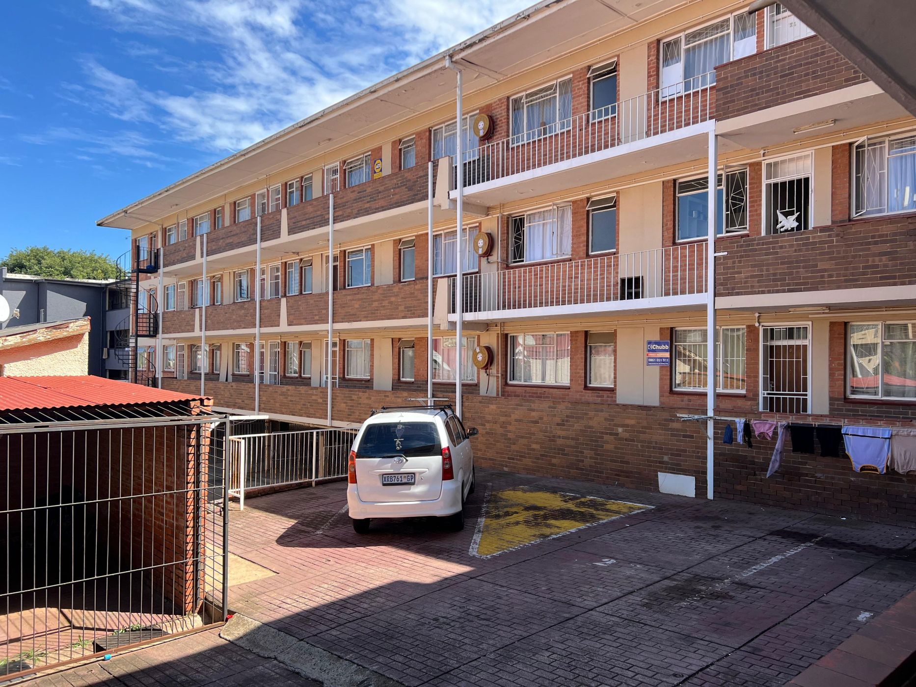 Townhouse for sale in Westdene, Bloemfontein - 1BX1695035