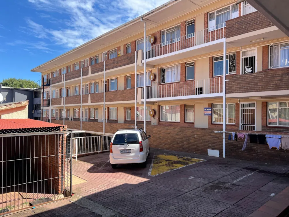 Apartment for sale in Westdene, Bloemfontein - 1BX1695035 Apartment for sale in Westdene, Bloemfontein - 1BX1695035
