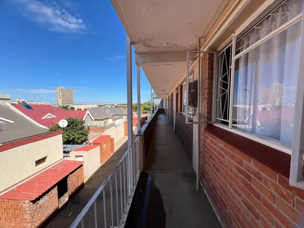 Apartment for sale in Westdene, Bloemfontein - 1BX1695035 Apartment for sale in Westdene, Bloemfontein - 1BX1695035