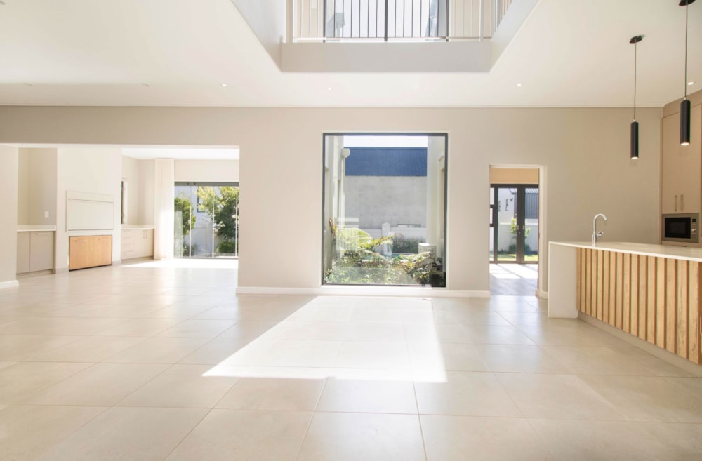 House sold in Paradyskloof - ST1695498 House sold in Paradyskloof - ST1695498