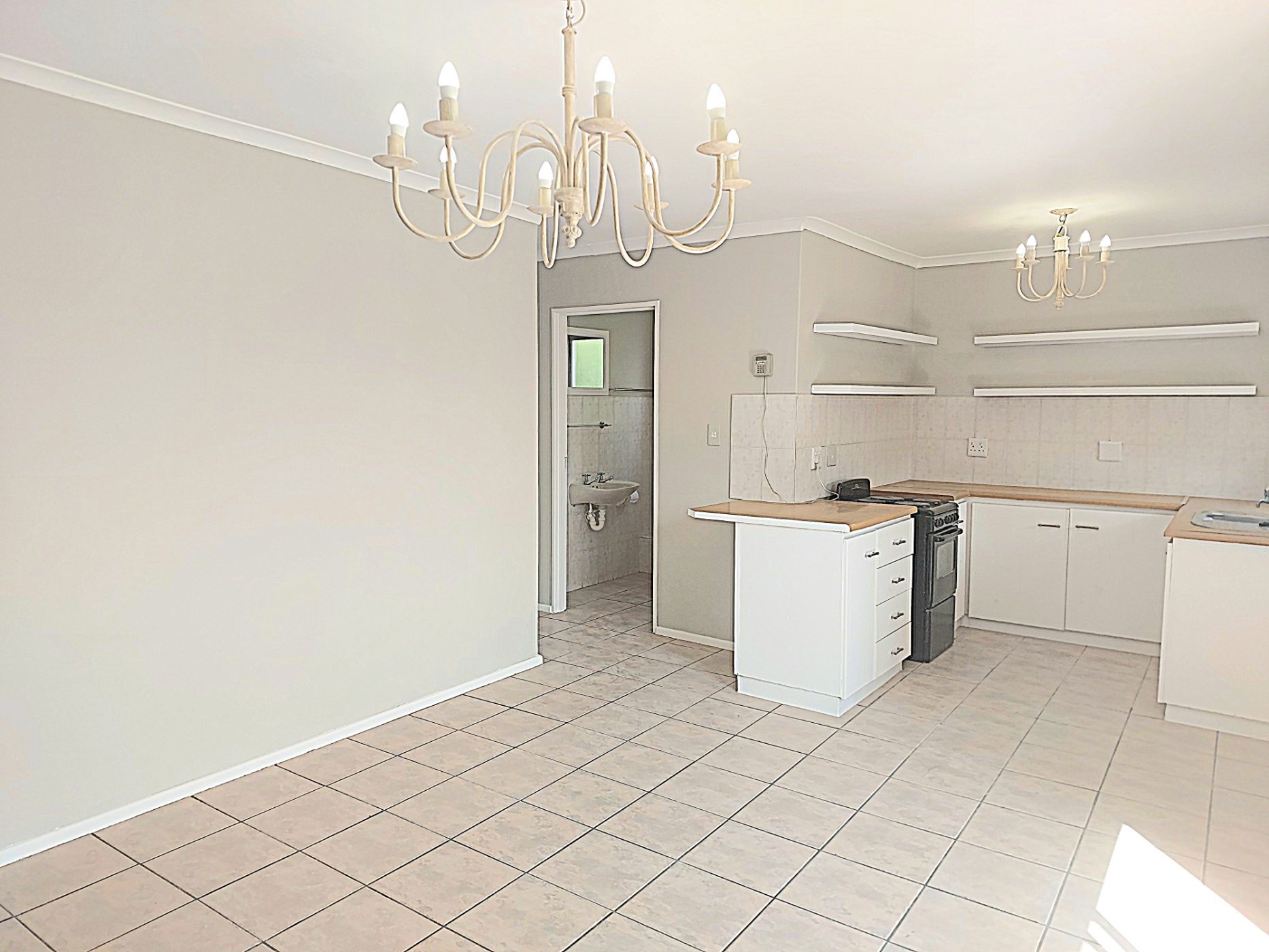 Apartment let in Middedorp, Langebaan - LBL1690110