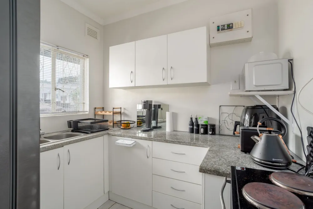 Apartment let in Morningside, Durban - 1DA1727205