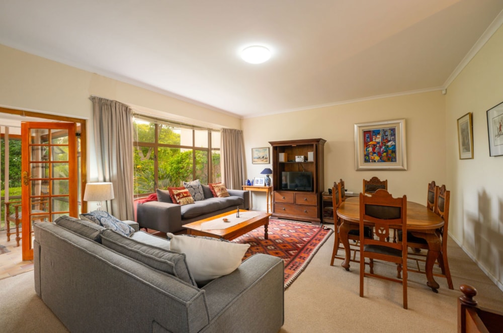 Security estate home sold in Helderberg Village - SW1697105 Security estate home sold in Helderberg Village - SW1697105