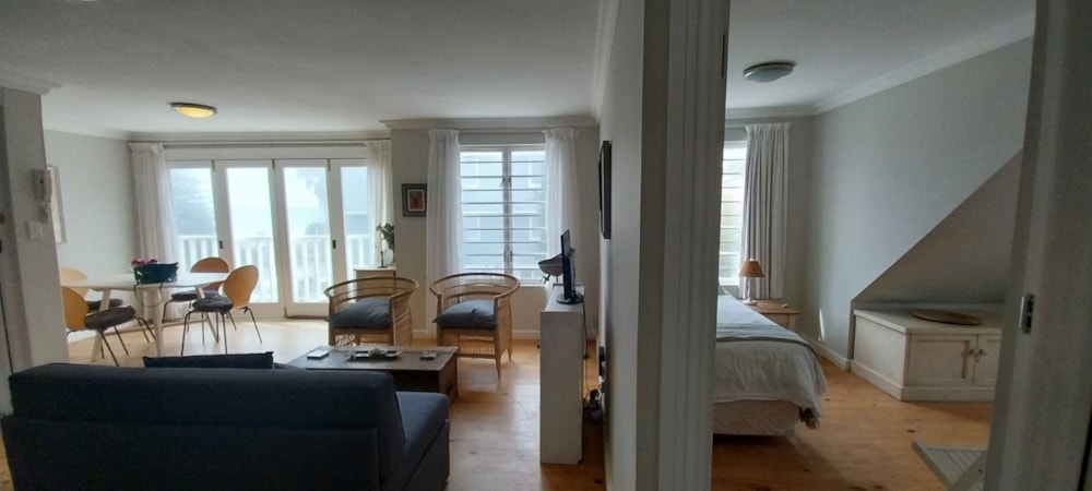 Apartment let in Fish Hoek - FHL1692995 Apartment let in Fish Hoek - FHL1692995