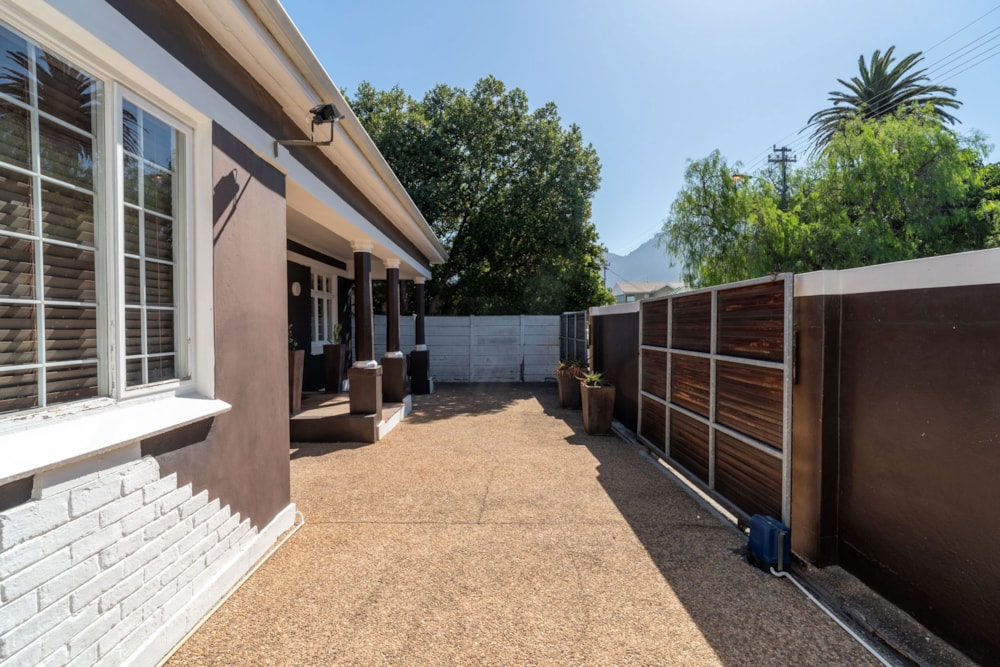 House sold in Claremont, Cape Town - KW1695022 House sold in Claremont, Cape Town - KW1695022