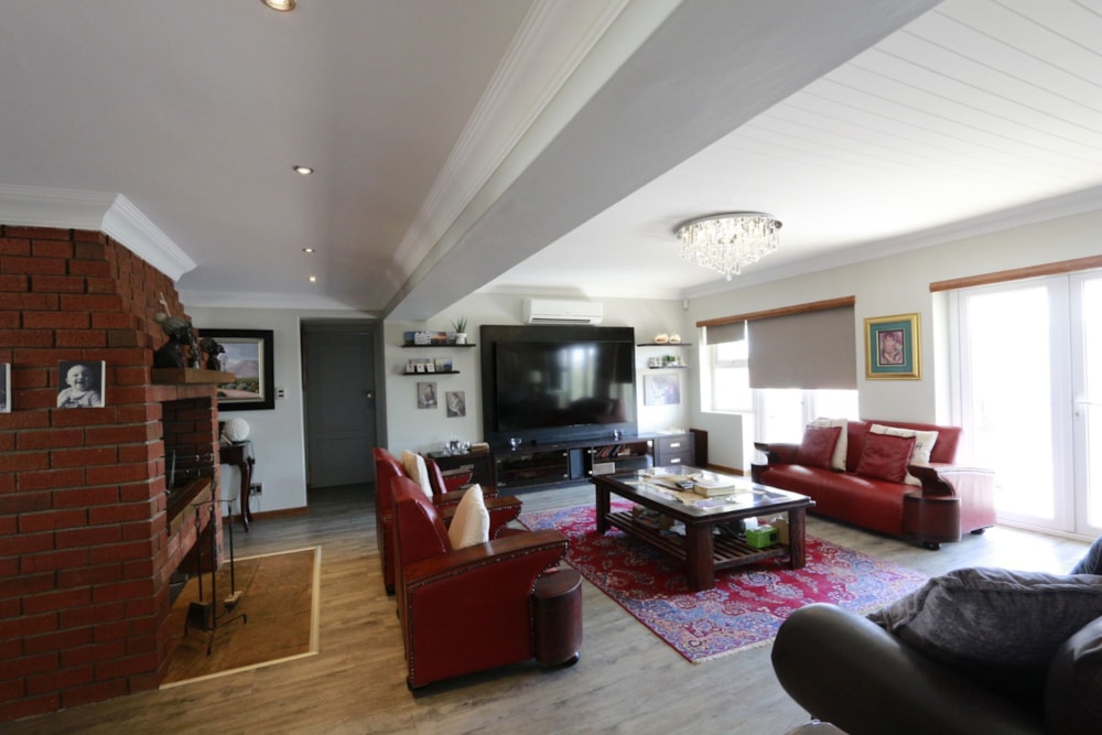 House let in Mount Royal Golf & Country Estate - 1SJ1692757 House let in Mount Royal Golf & Country Estate - 1SJ1692757