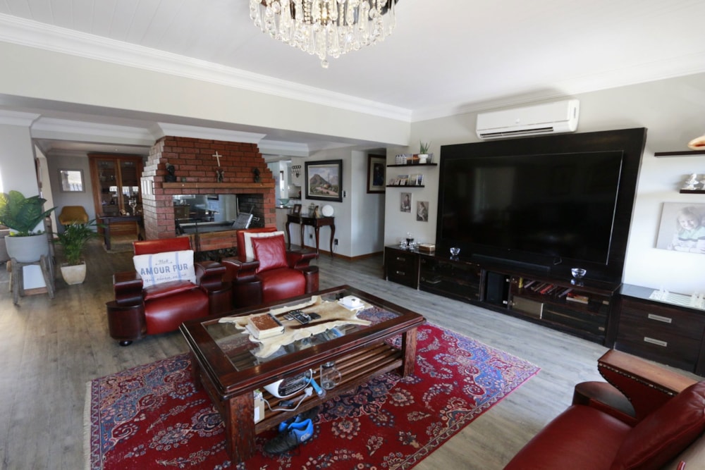 House let in Mount Royal Golf & Country Estate - 1SJ1692757 House let in Mount Royal Golf & Country Estate - 1SJ1692757