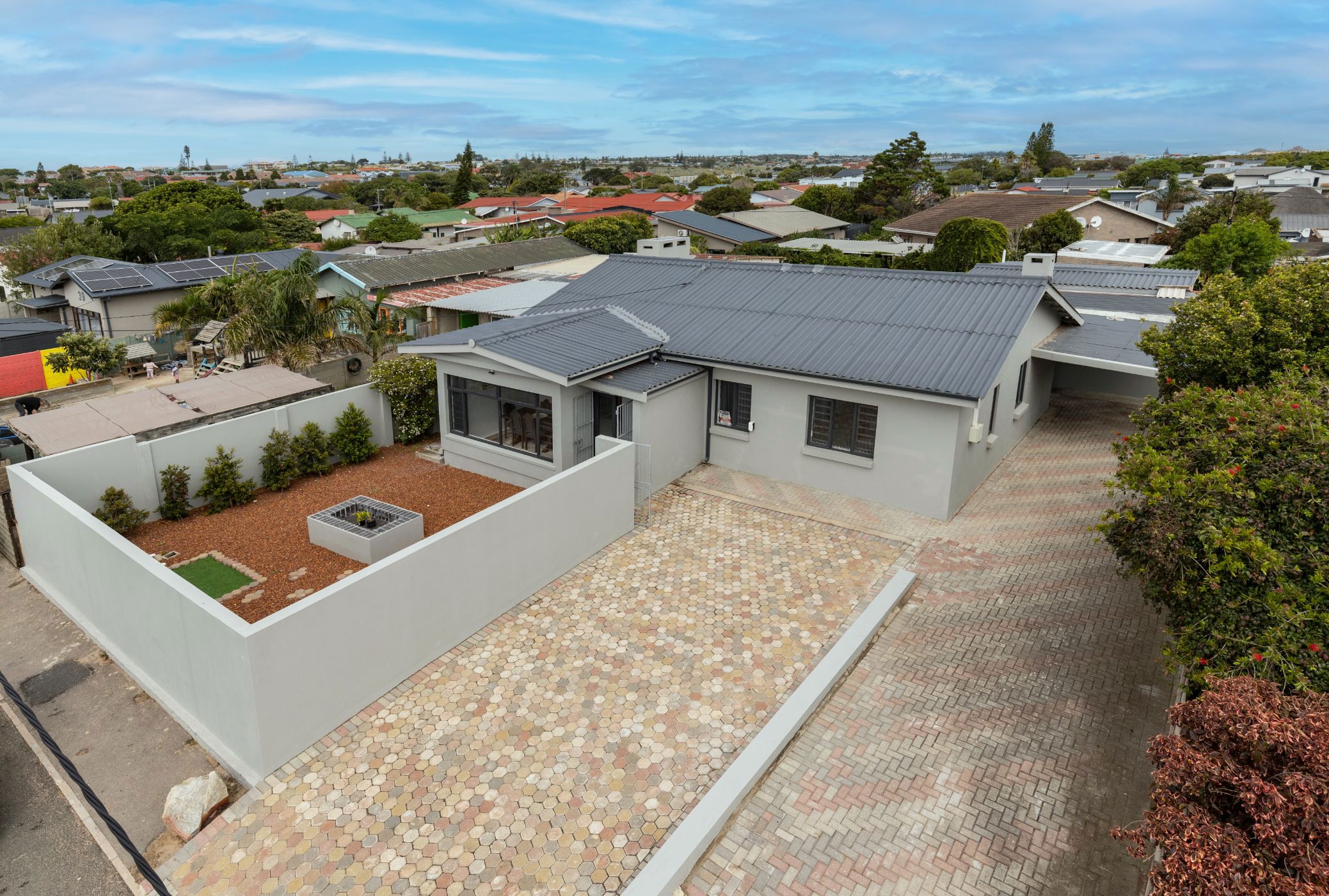 House for sale in Mossel Bay - 1MB1691942